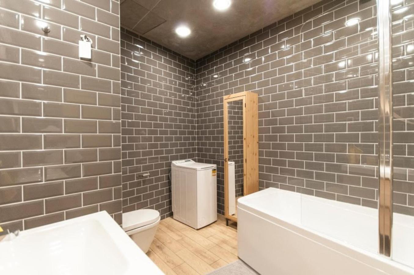 Geometric Luxury In The Center With 3br Apartament *