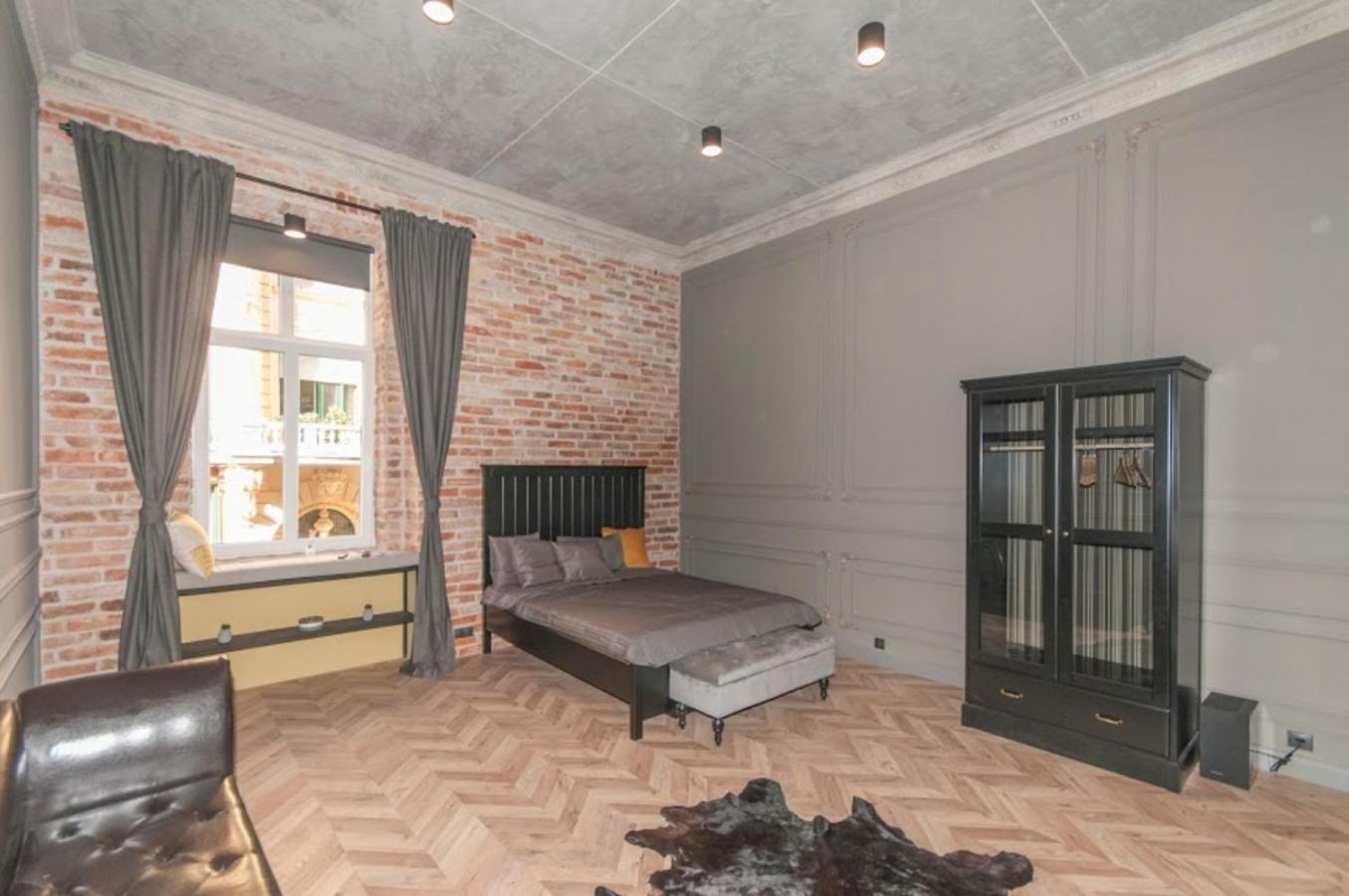 Geometric Luxury In The Center With 3br Apartament Budapesta